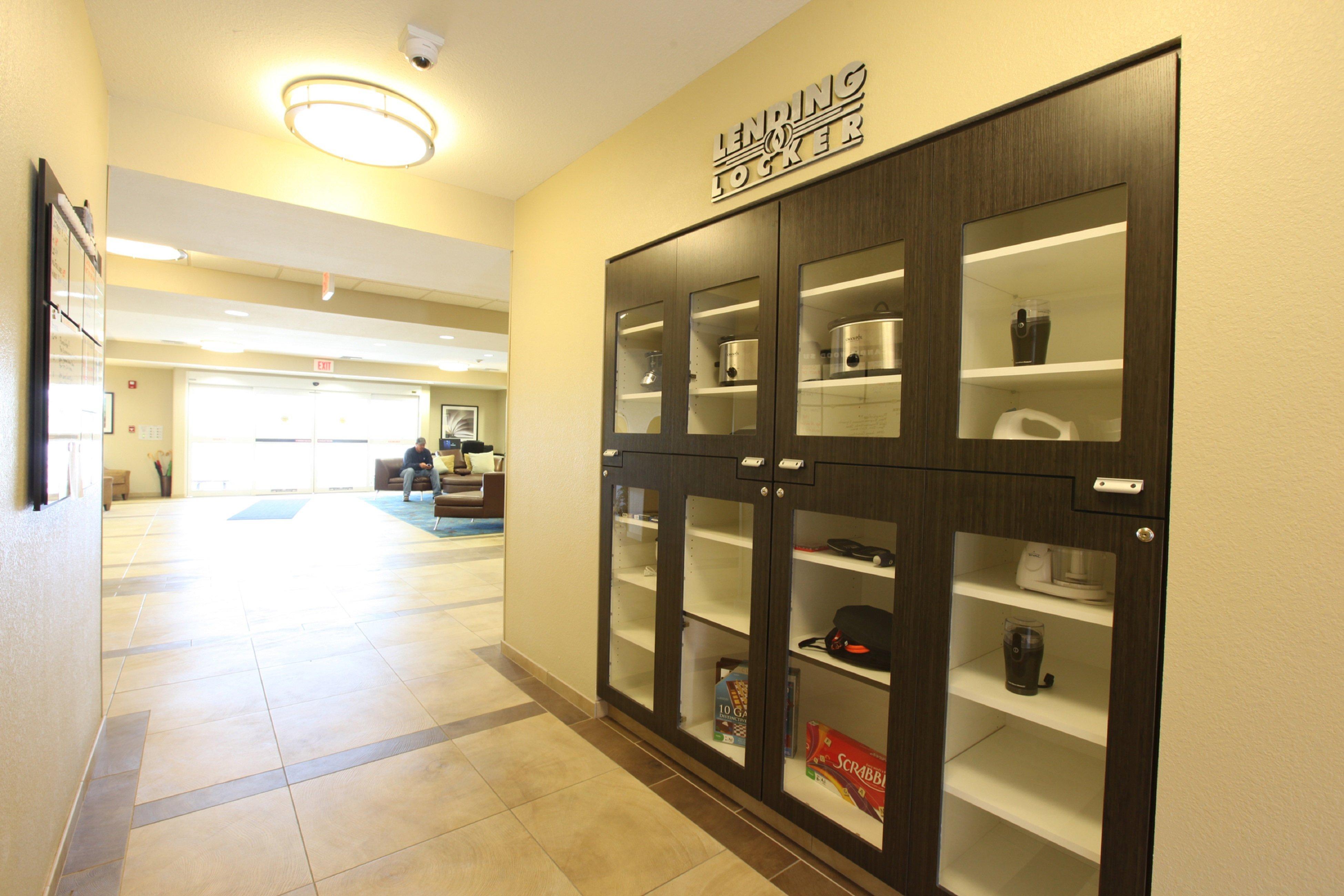 Candlewood Suites Saint Joseph By Ihg Interior photo