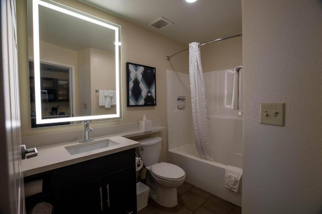 Candlewood Suites Saint Joseph By Ihg Exterior photo