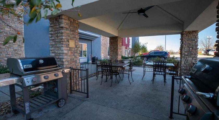 Candlewood Suites Saint Joseph By Ihg Exterior photo