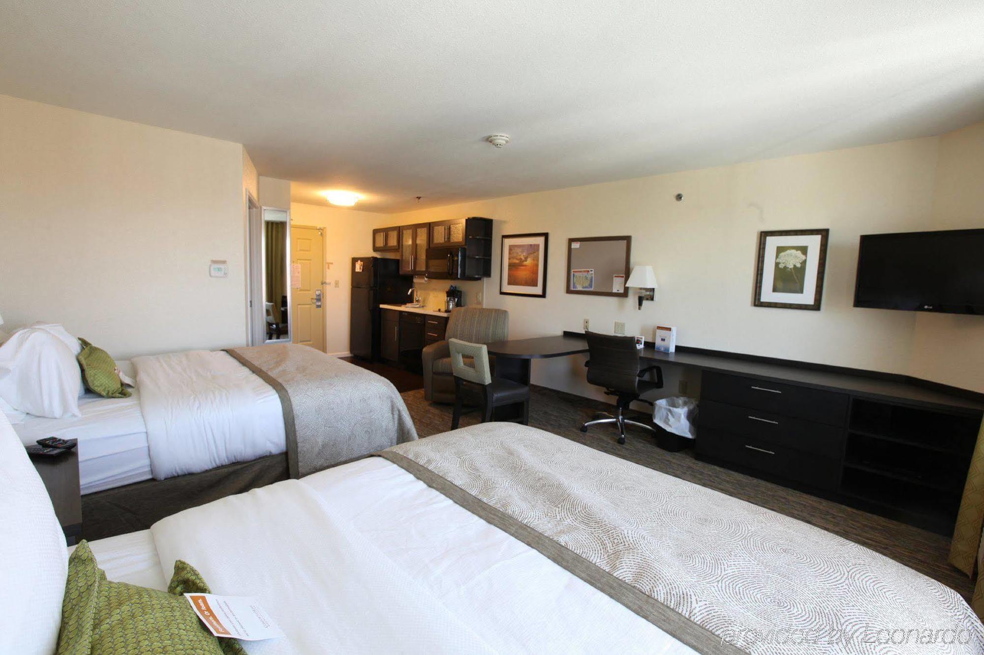 Candlewood Suites Saint Joseph By Ihg Exterior photo